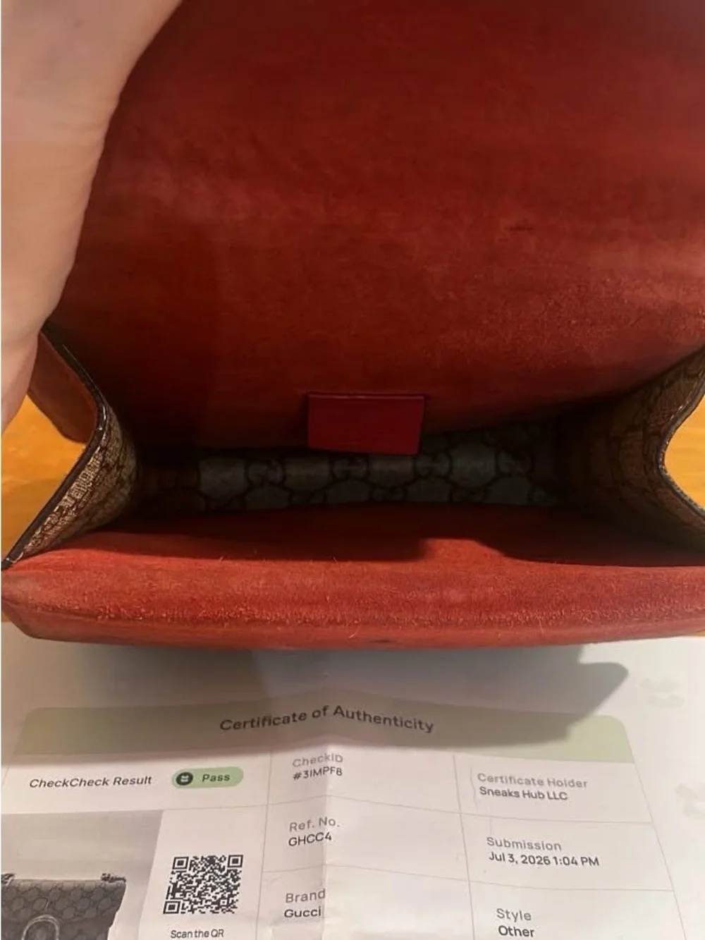 Gucci GG Supreme Crossbody Shoulder Bag in Beige and Red Trim